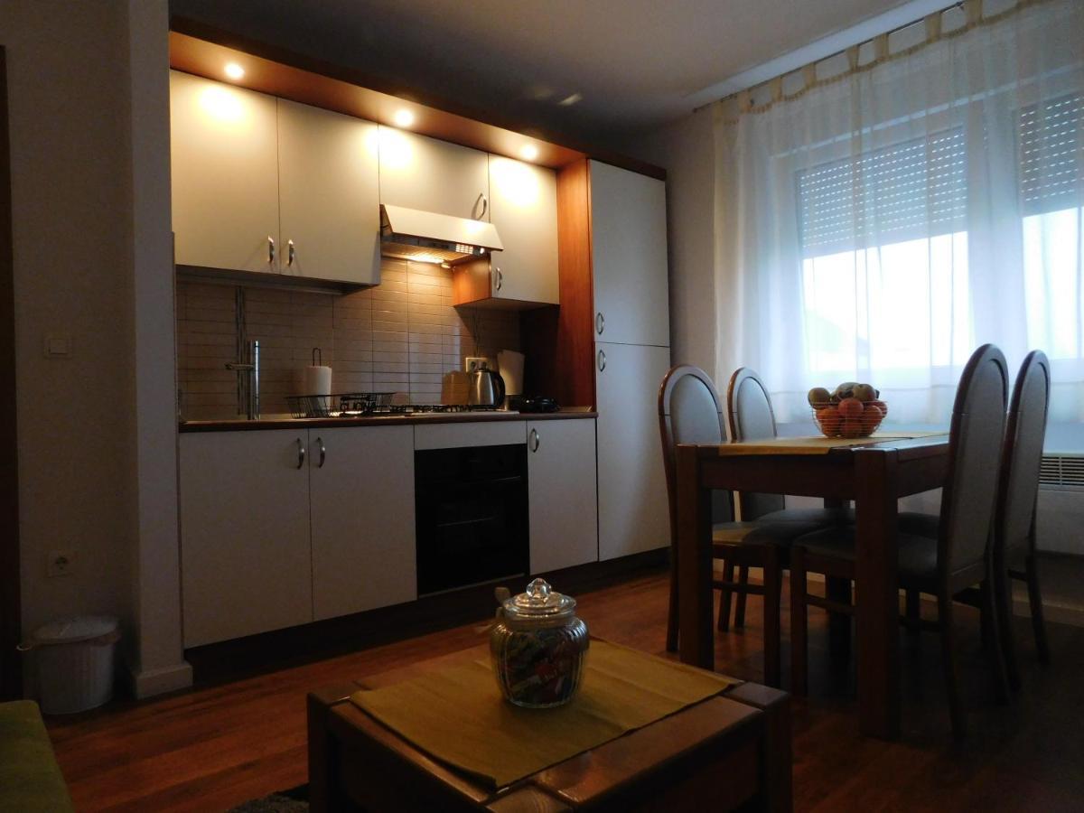 Apartman Ana Zupanja Exterior photo